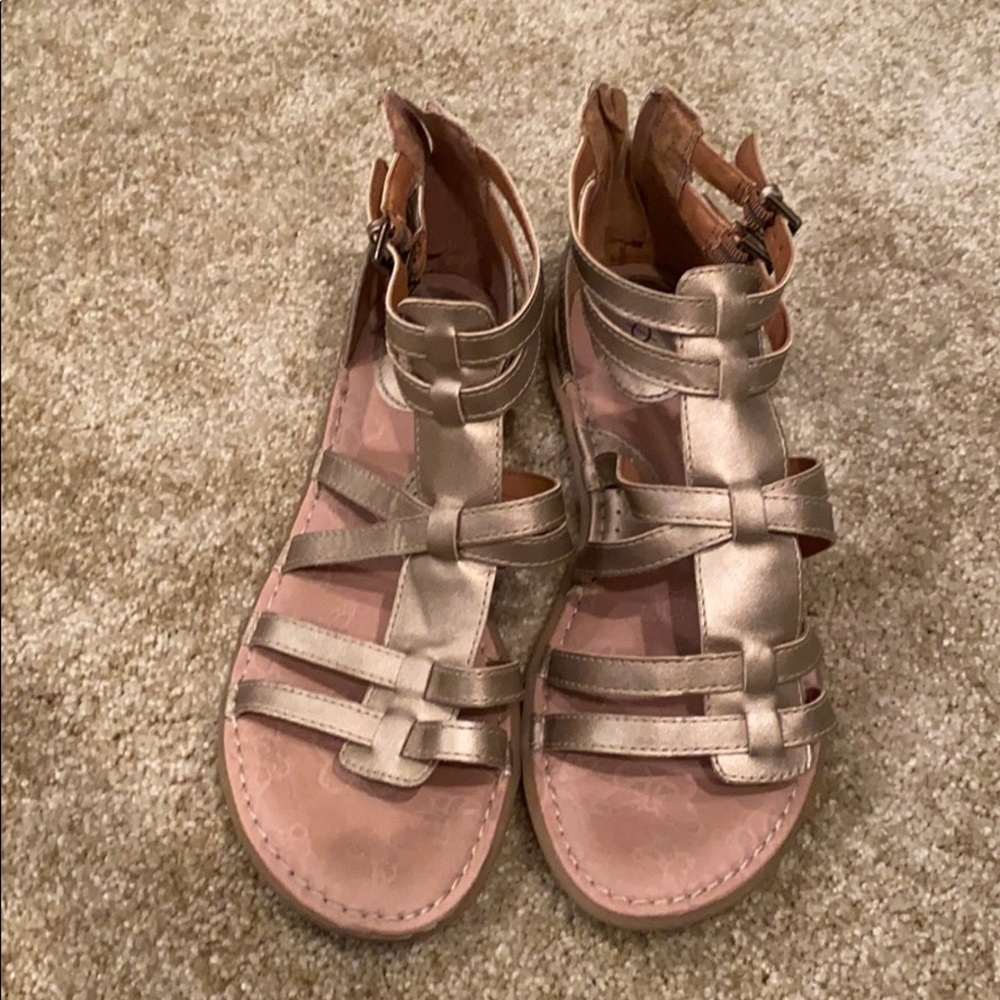 Women’s Gold Sandals